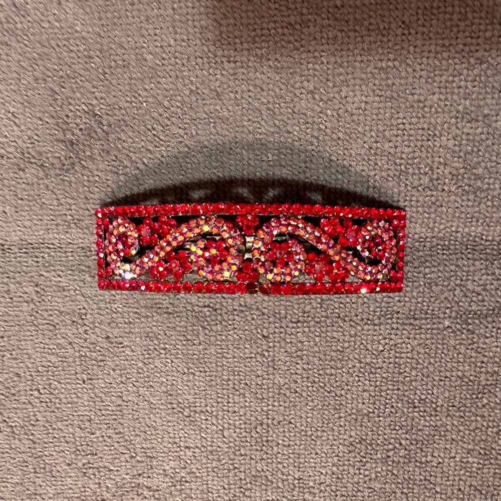 Vintage rhinestone barrette - Ruby red